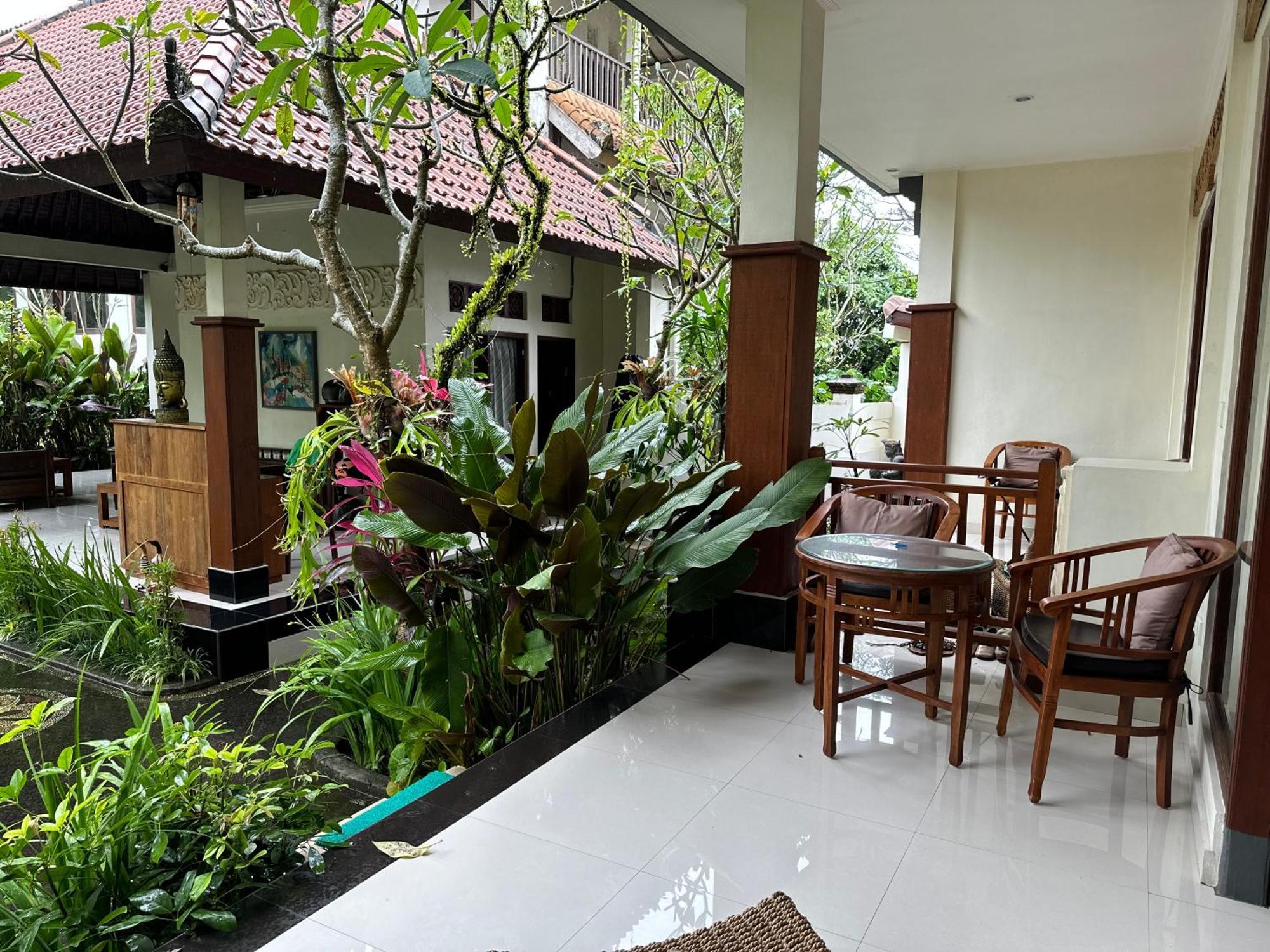 Brata Cottage Ubud Exterior photo